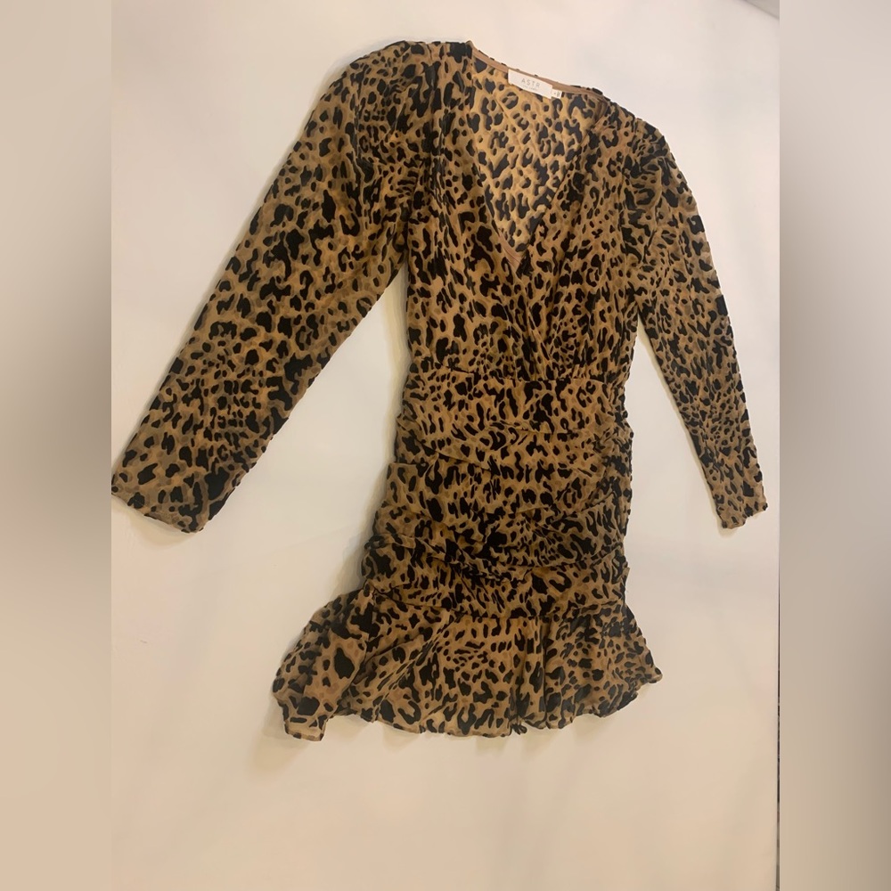 ASTR the label Women's Nikita Long Sleeve Ruffle Short Mini Dress small (bin A) - Picture 2 of 11